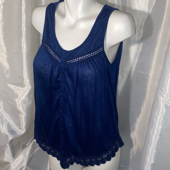 Signature I Studio, Size Medium, Navy Blue’ish, Lightweight, Sleeveless Top - Picture 3 of 11